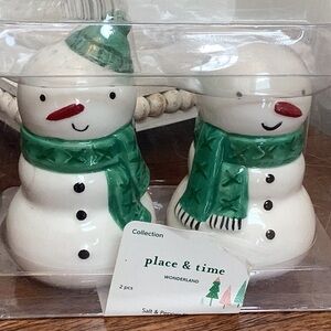 Place & time wonderland ceramic, green and white Snowman Salt & Pepper Shakers